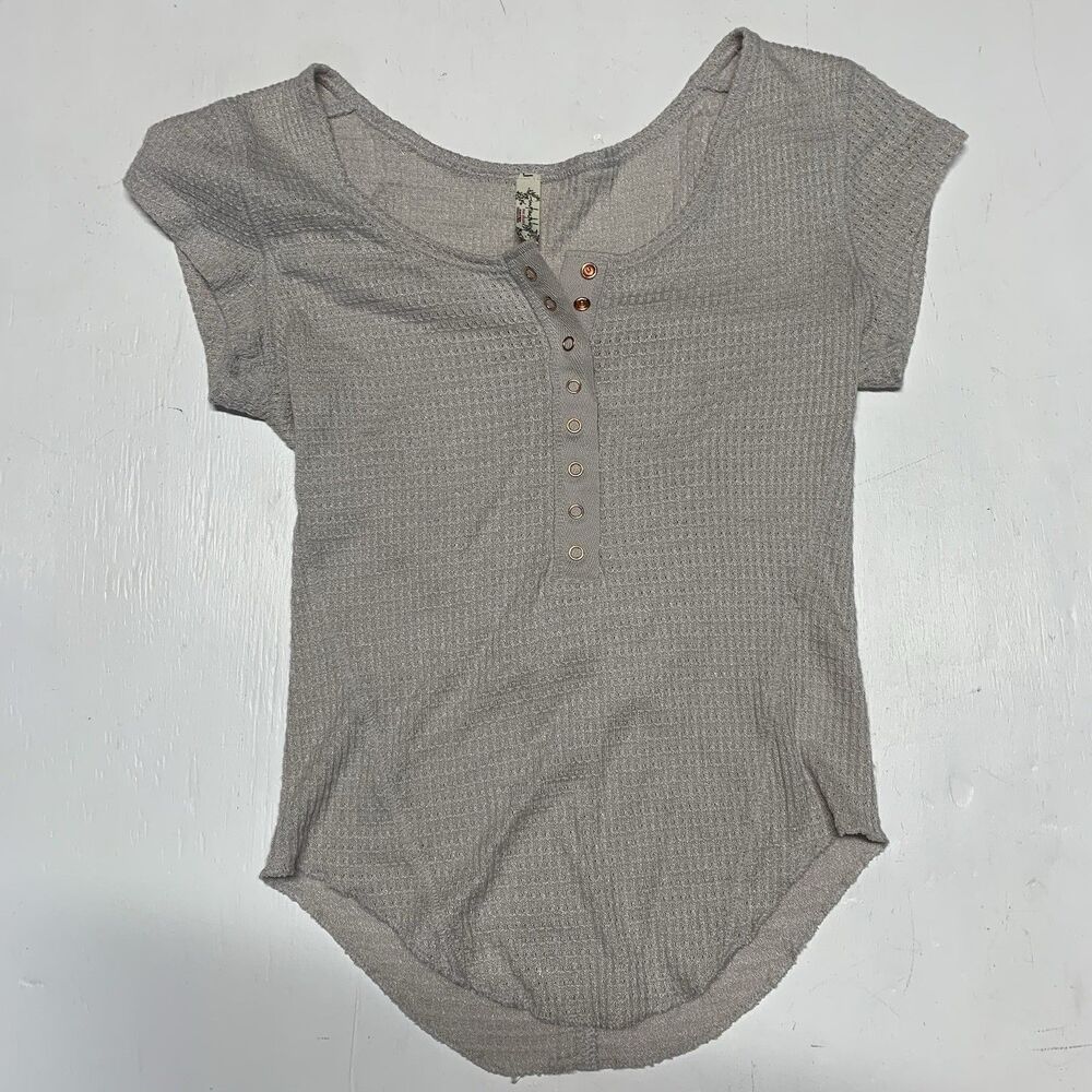 Free People Gray One Of The Girls Baby Tee Size Small